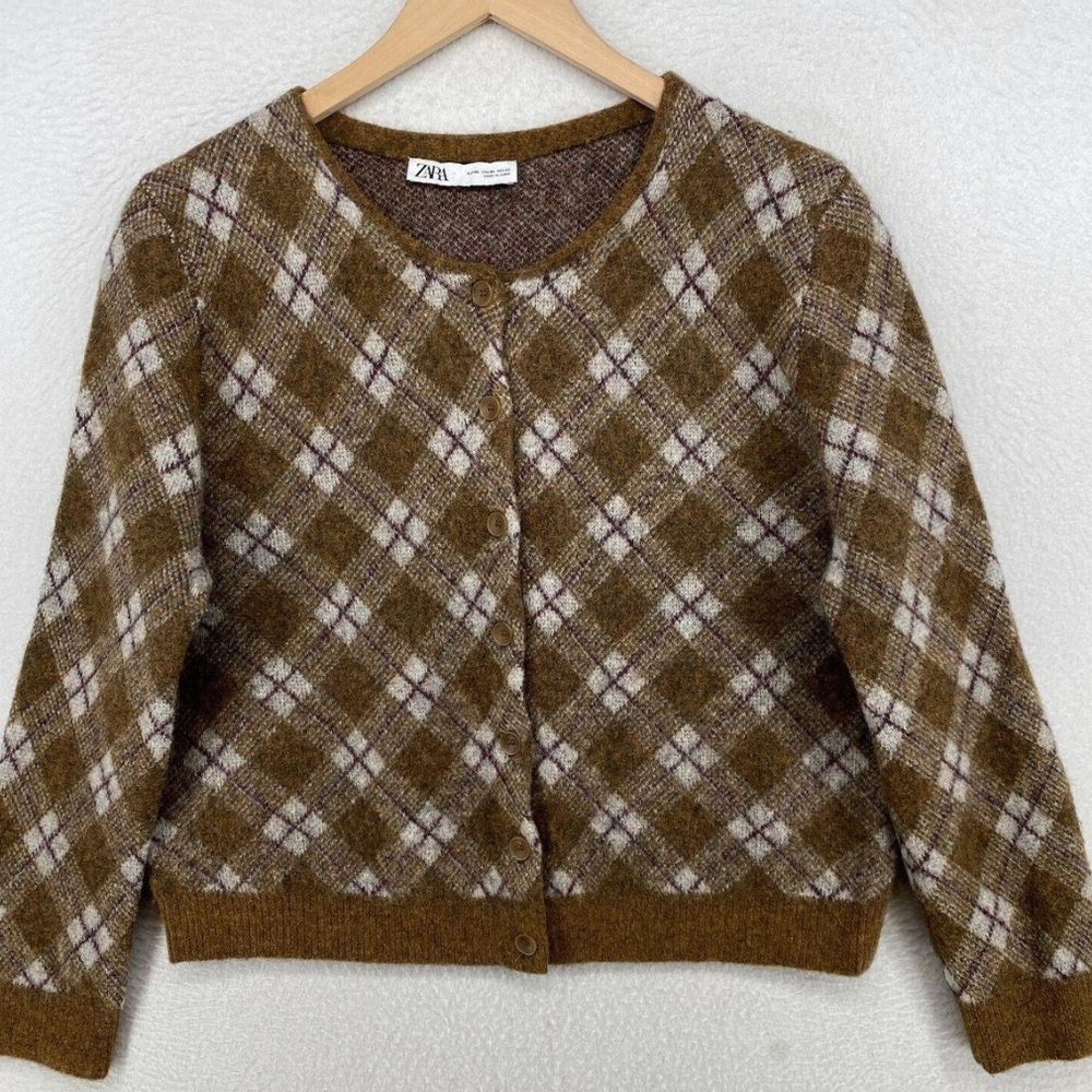 zara sweater